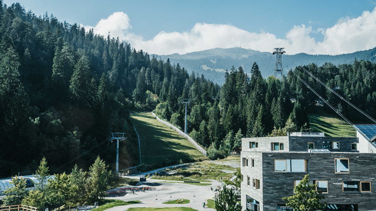 Situated at the base of one of Switzerland’s best ski areas (Photo: Design Hotels)