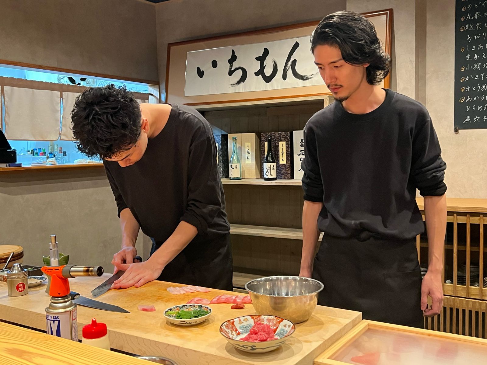 Chefs prepare sushi on the spot at Ichimonme. (Photography by Maritess Garcia Reyes)