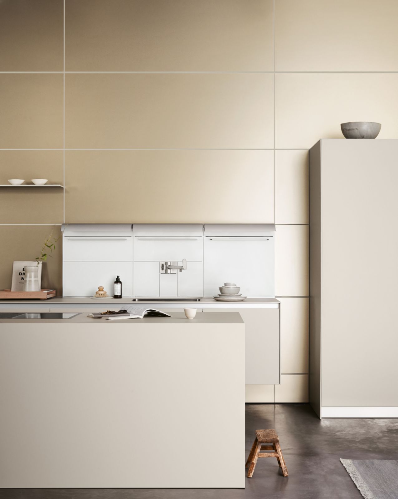 With seamless craftsmanship, the Bulthaup B3's floating wall and Monobloc make entertaining in the kitchen effortless