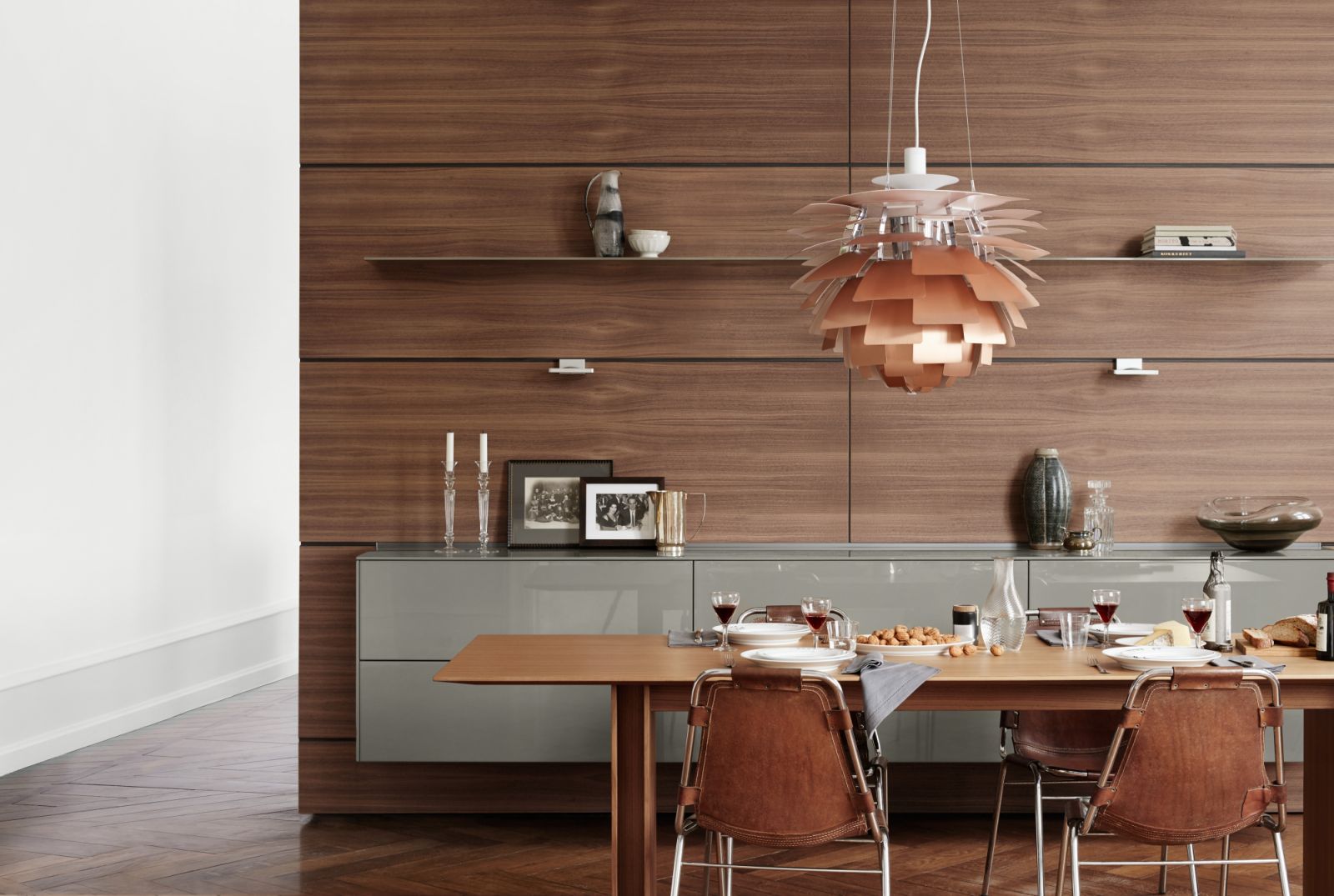 The Bulthaup B3 flows seamlessly into any space, from the kitchen to the dining room