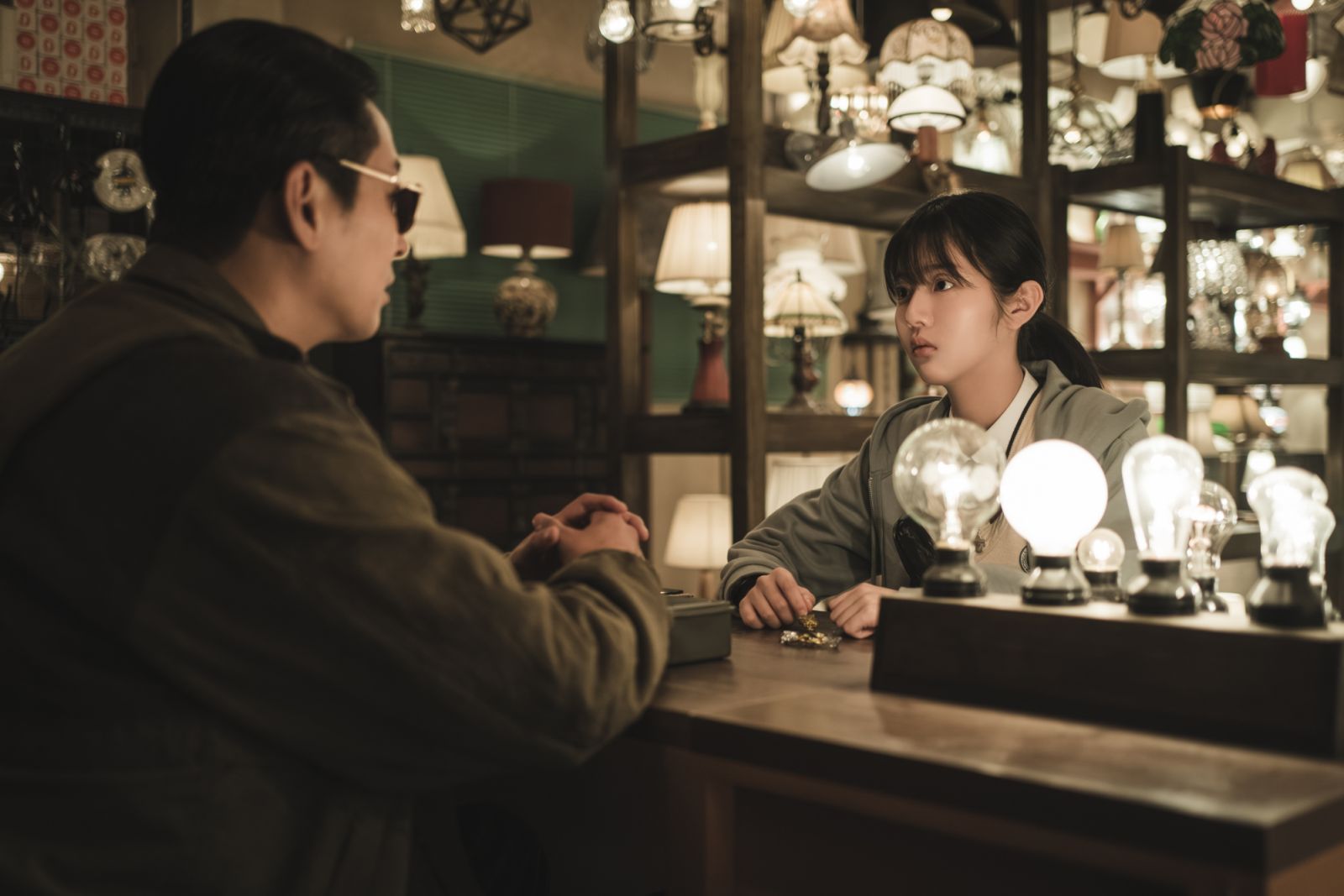 (Photo:Disney+《照明商店》劇照)