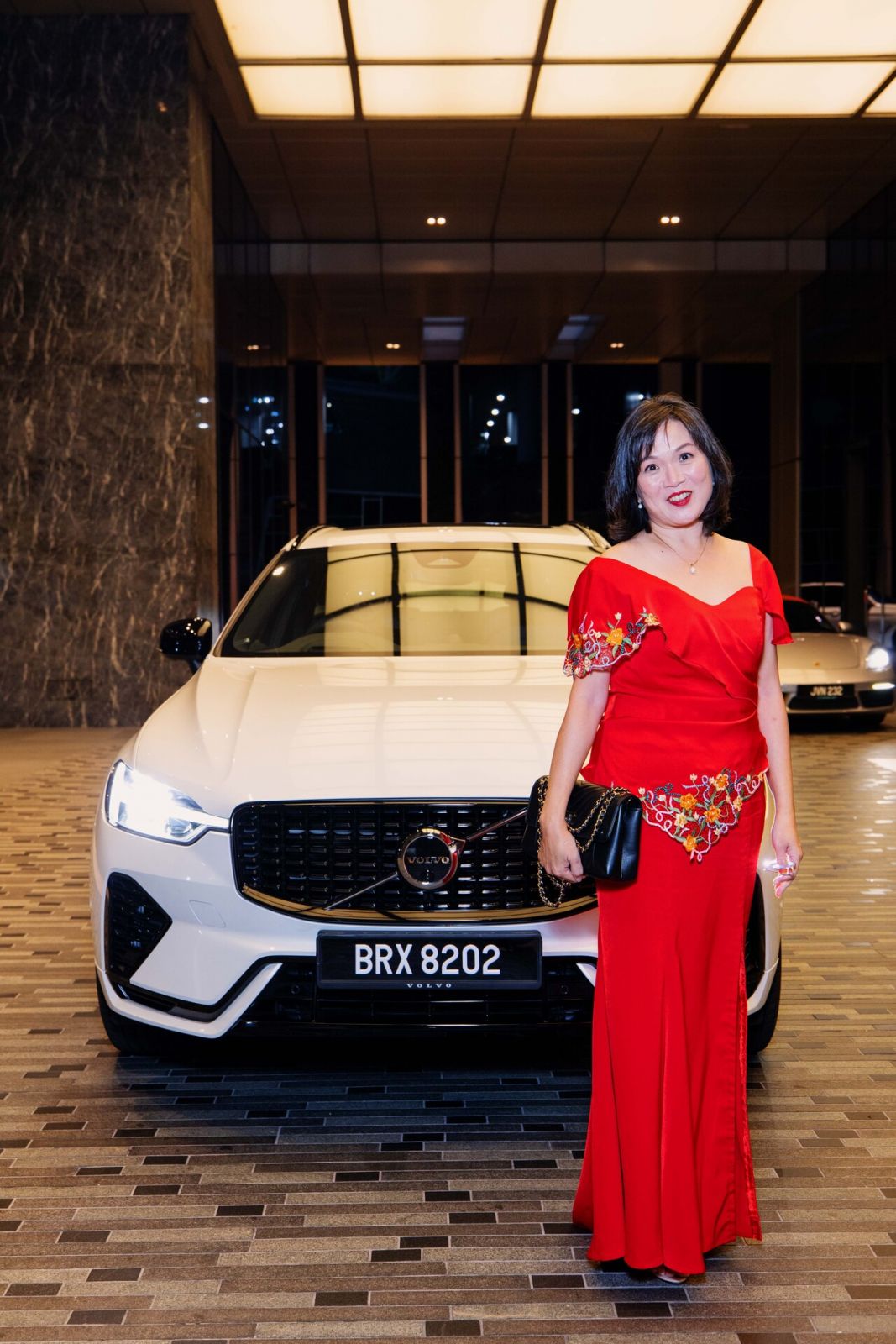 Prof Datin Paduka Teo Soo Hwang arrives in a Volvo XC60