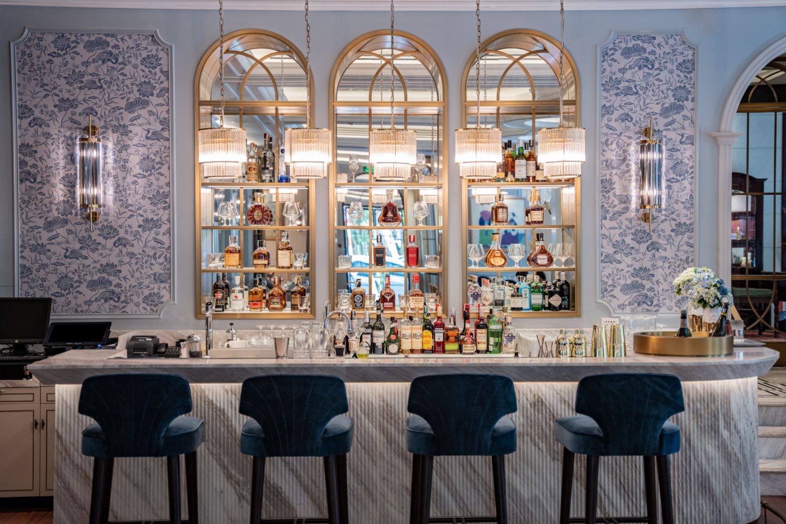 Le Beaulieu bar counter