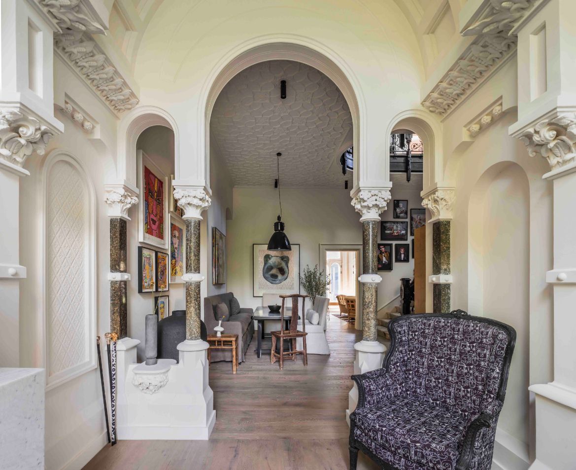 Marble columns and round arches in the foyer (Photo: Mel Yates)