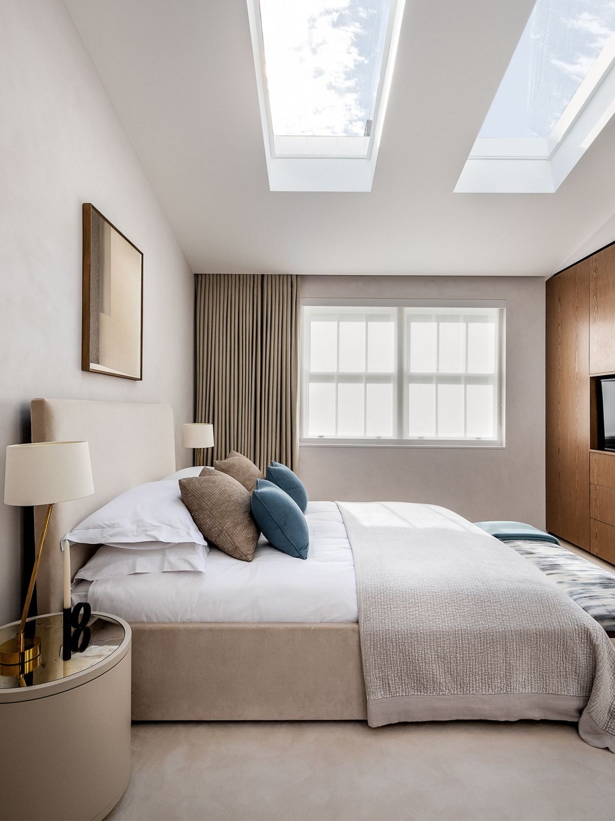 Ample light in the master suite through the skylight windows (Photo: Taran Wilkhu)