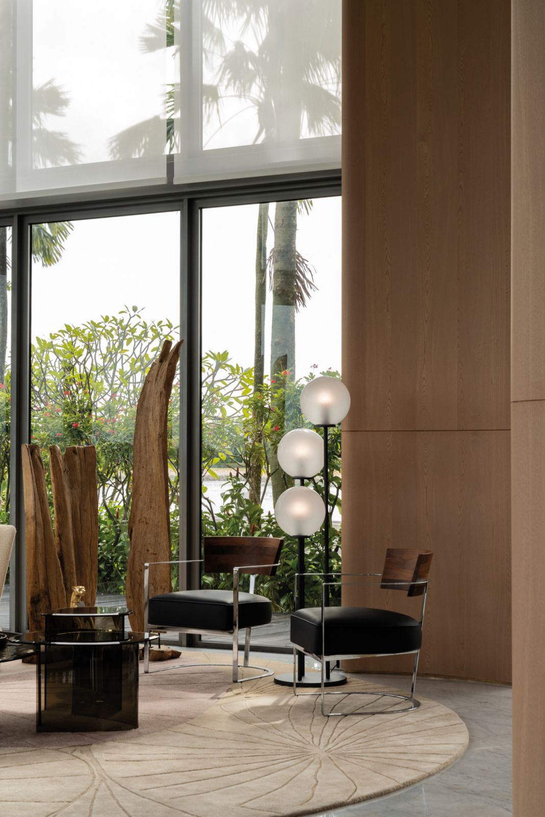 A handcrafted rug from Tappeti lends a coastal vibe to this corner