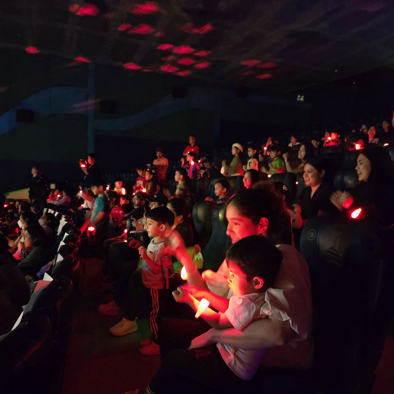 A glimpse of what audiences can experience during the 70-minute long show of Multisaurs (Photo: Ayala Malls Cinemas)