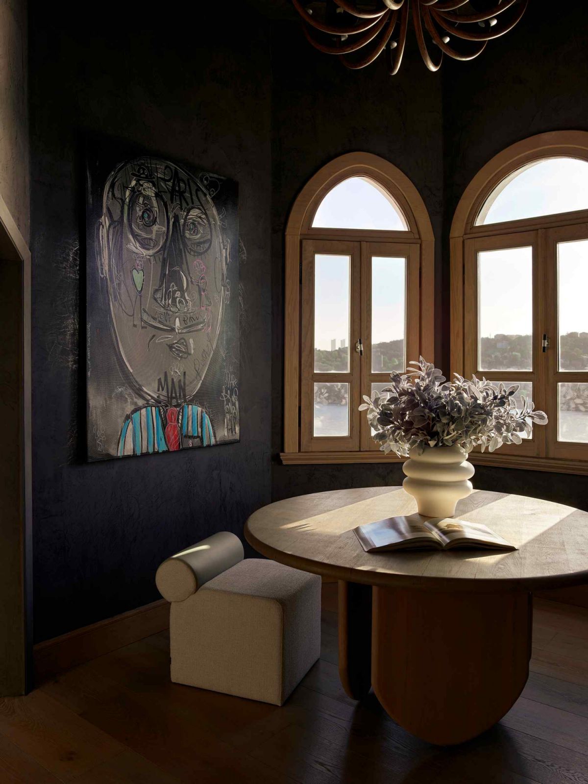 The room with black walls under a domed roof typical of the region’s architecture