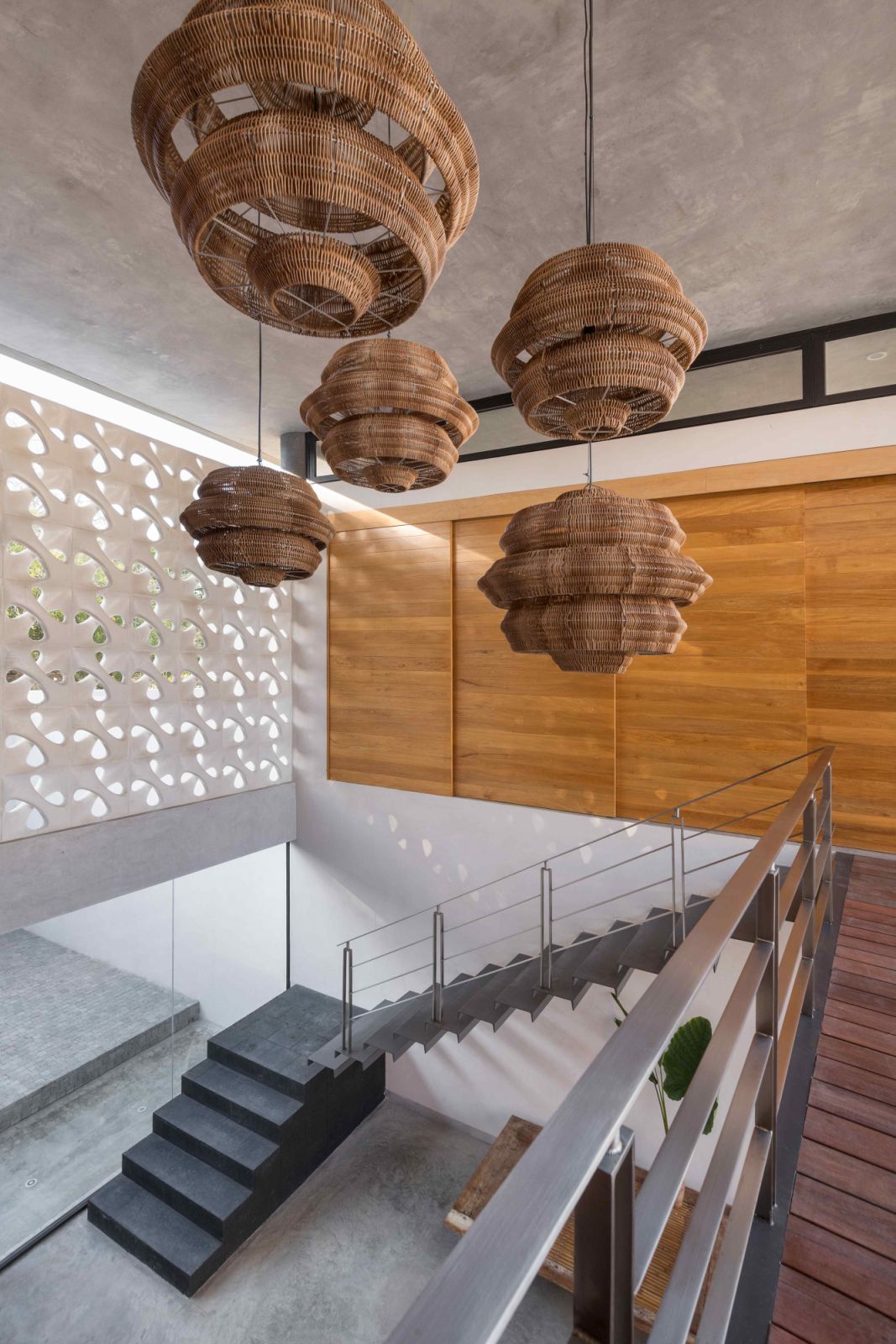 Warm wood and coastal-inspired colours instil vibrancy