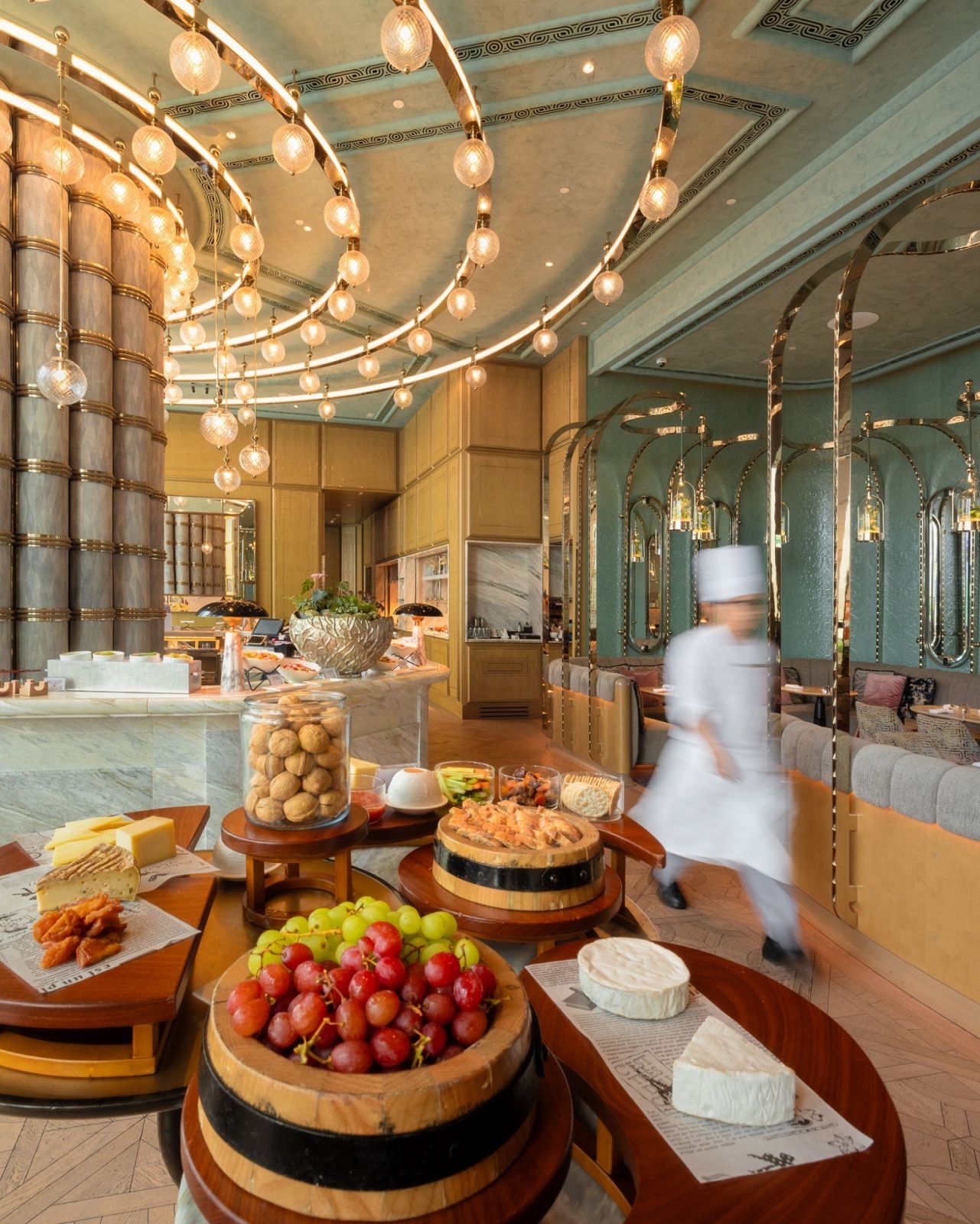 Four Seasons Hotel Hong Kong