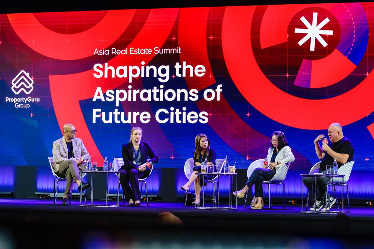 Panel Discussion: Branded Residences: Redefining Luxury Living, from left to right: Gianfranco Bianchi, general manager, Asia Pacific, The One Atelier; Leanne Reddie, chief development officer, GHM Hotels; Penny Trinh, vice president, mixed-use development, Marriott International; Saowarin Chanprakaisi, vice president, business development, The Ascott Limited; and moderator Bill Barnett, founder & MD, C9 Hotelworks