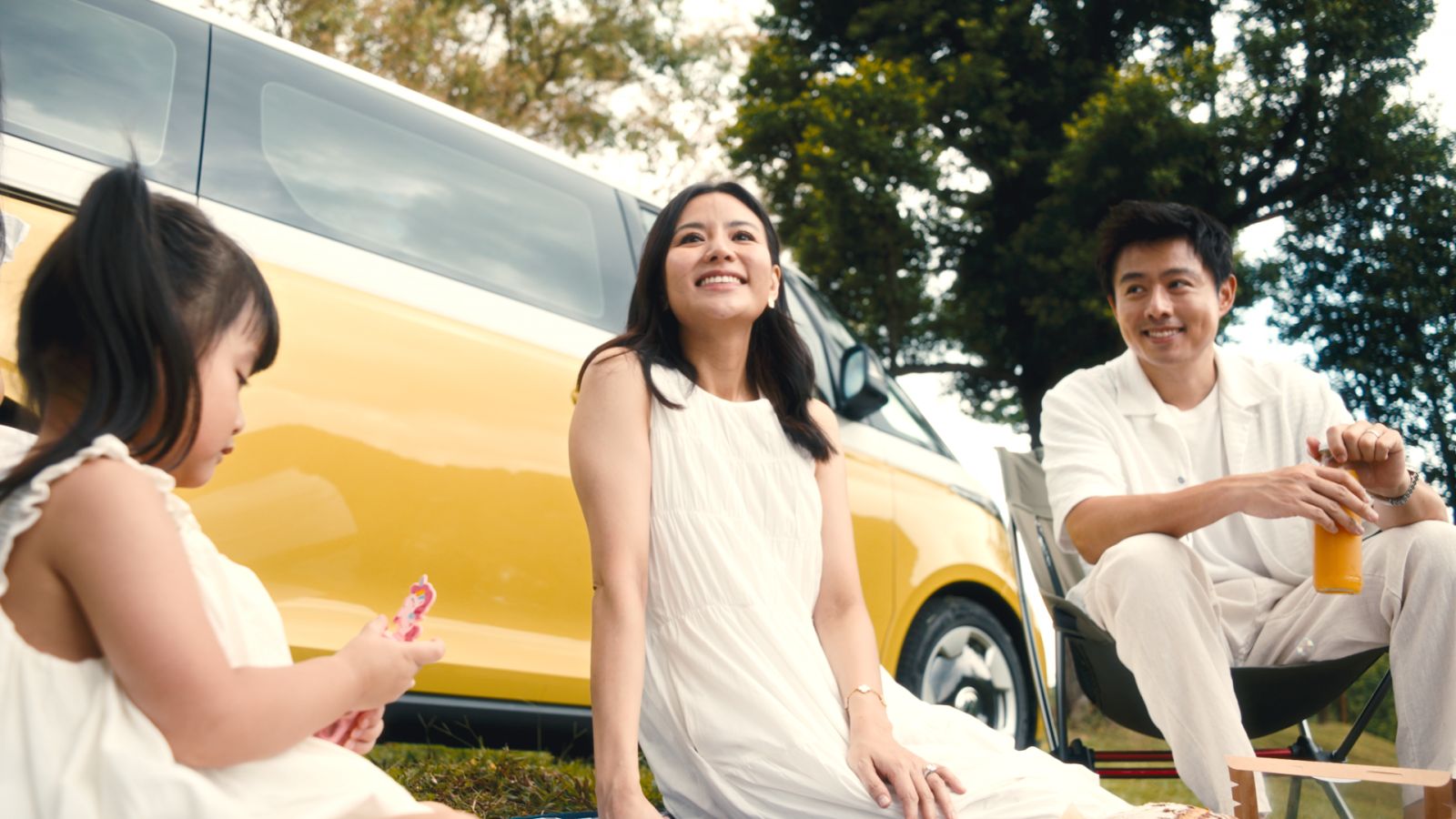 Cheryl Wee Roy Fong S Day Out With The Volkswagen Id Buzz Tatler Asia