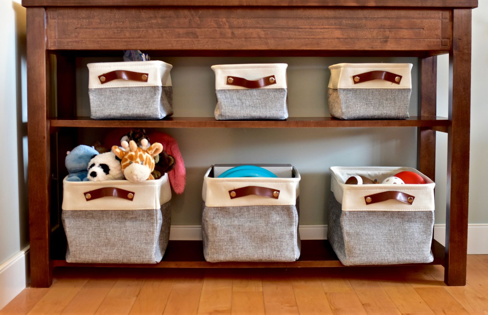 Different baskets on display in the living room (Photo: Getty Images)