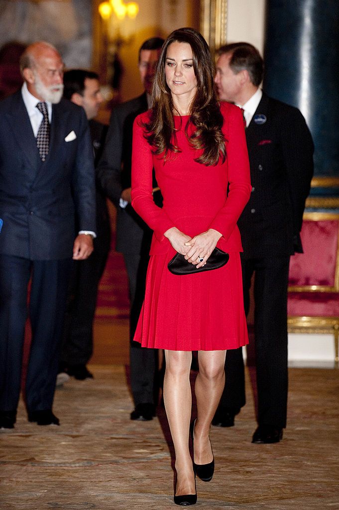LONDON, UNITED KINGDOM - FEBRUARY 17:  Catherine, Duchess of Cambridge attends the Dramatic Arts reception at Buckingham Palace on February 17, 2014 in London, England. (Photo by David Crump - WPA Pool/Getty Images)