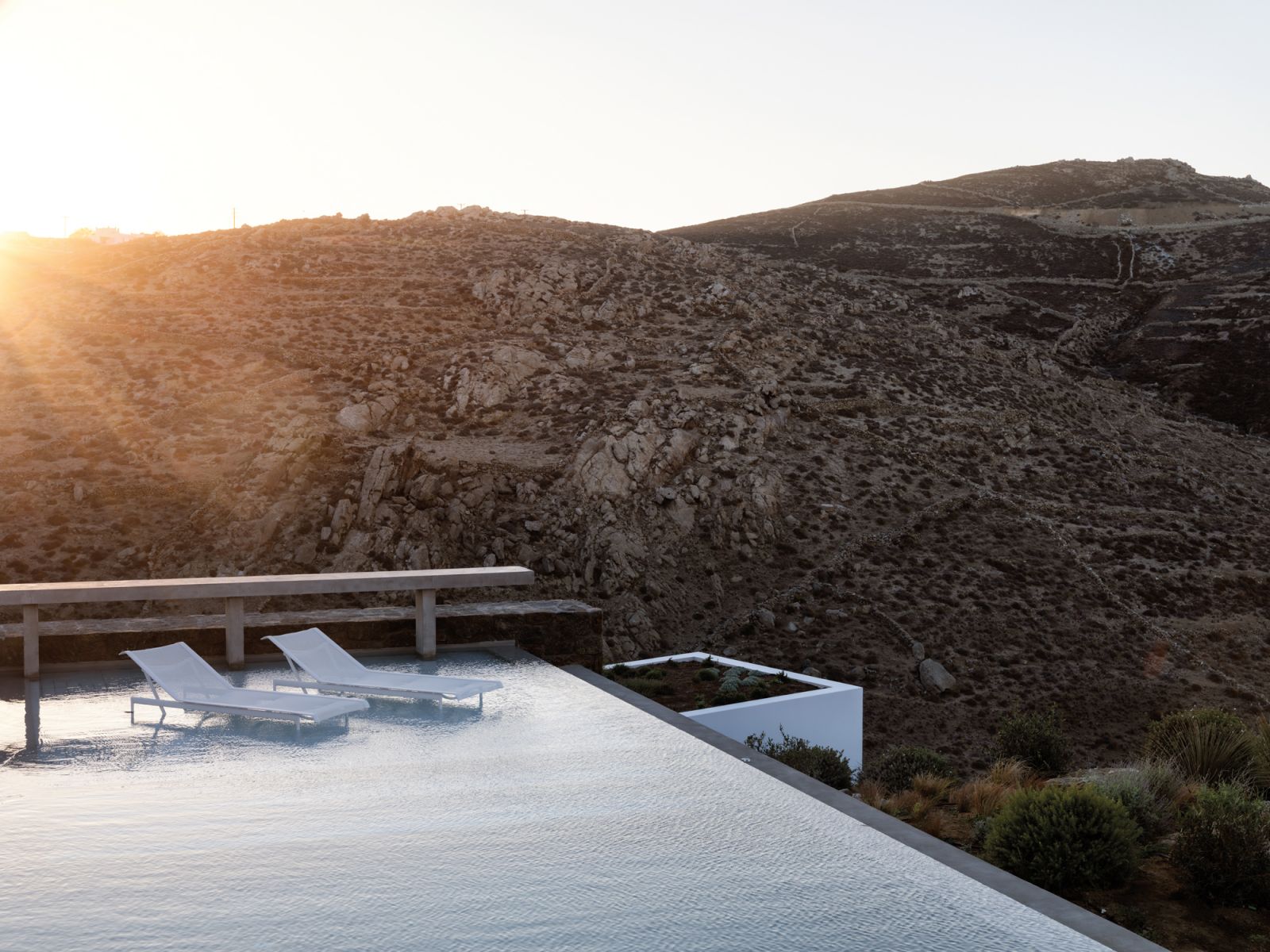 An almost otherworldly view of the barren hills from the pool deck