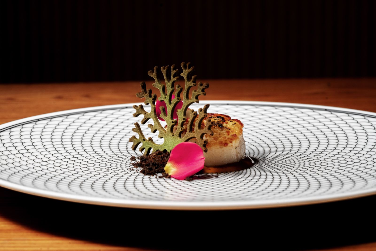 Hokkaido scallop, shiitake fermented myoga crumble, uni paste smoked with green tea leaves and roasted seaweed Vinegar garnished with Coral Palace extract and butter tuille