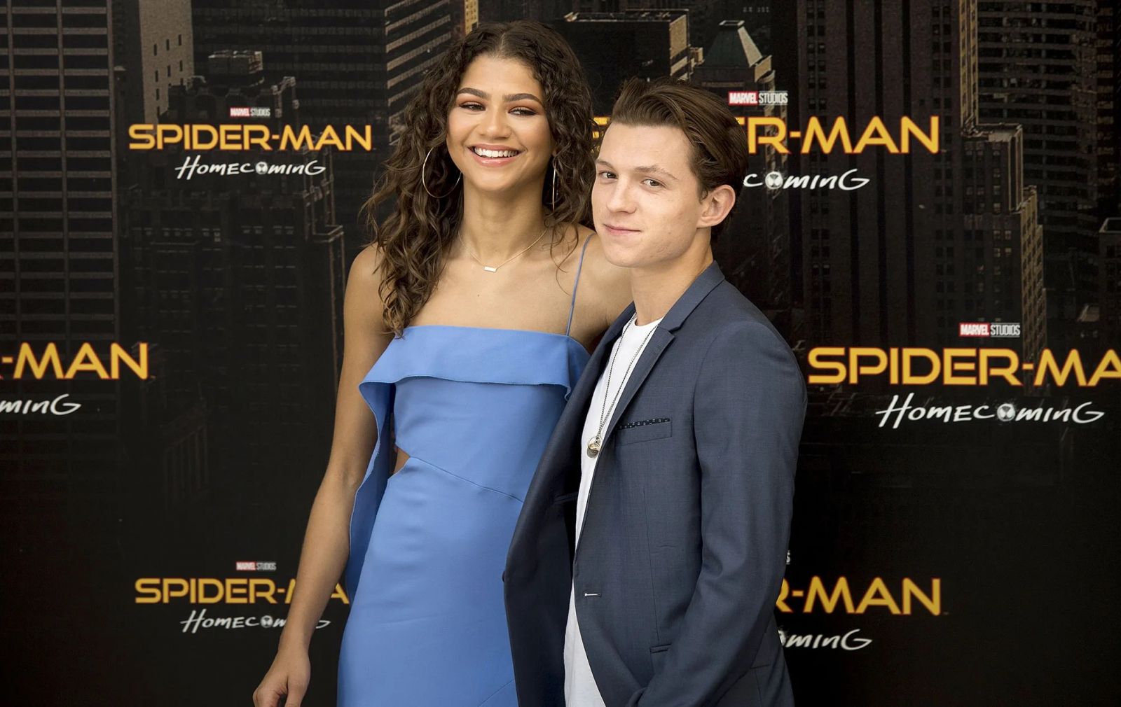 Chuyện tình ngọt ngào của hai diễn viên nổi tiếng Tom Holland và Zendaya khiến nhiều người ngưỡng mộ (Ảnh: Luca Piergiovanni/EPA/Shutterstock).