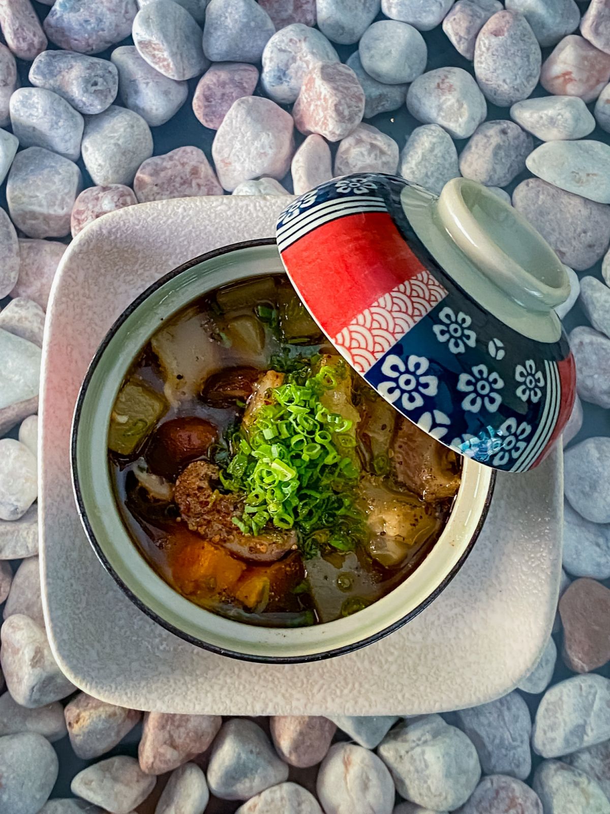 Beef tendon soup (photo: Craft Sake Season)