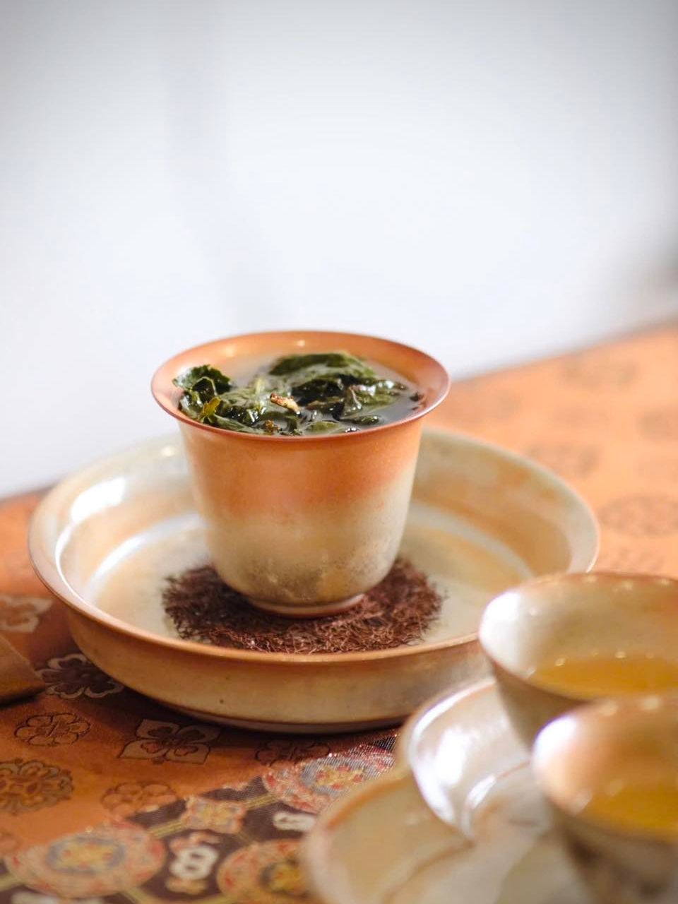 The art of making tea in Ninh Tra (Photo: Ninh Tra)