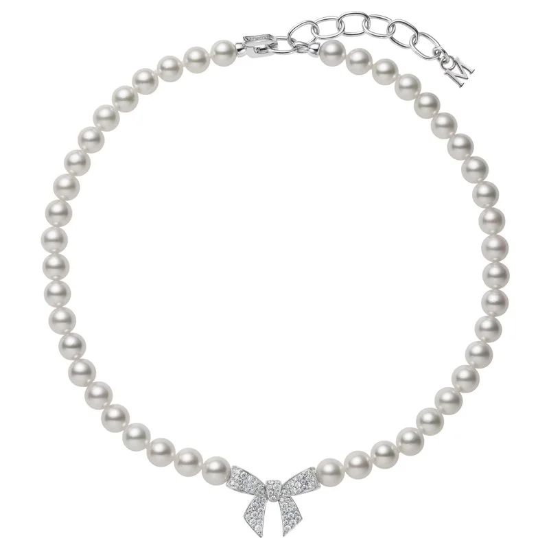 Mikimoto Bow Charm珍珠項鍊。（Photo: Mikimoto）