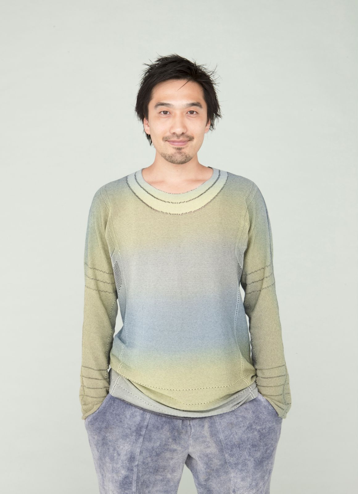 大美不言展場設計師Yoshiaki Tsutsui 。(Photo: Van Cleef & Arpels)