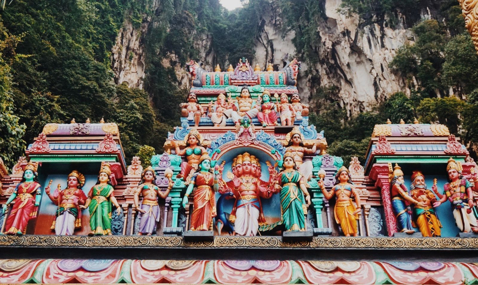 The Batu Caves in the northern part of Kuala Lumpur (Photo: Jove Moya)