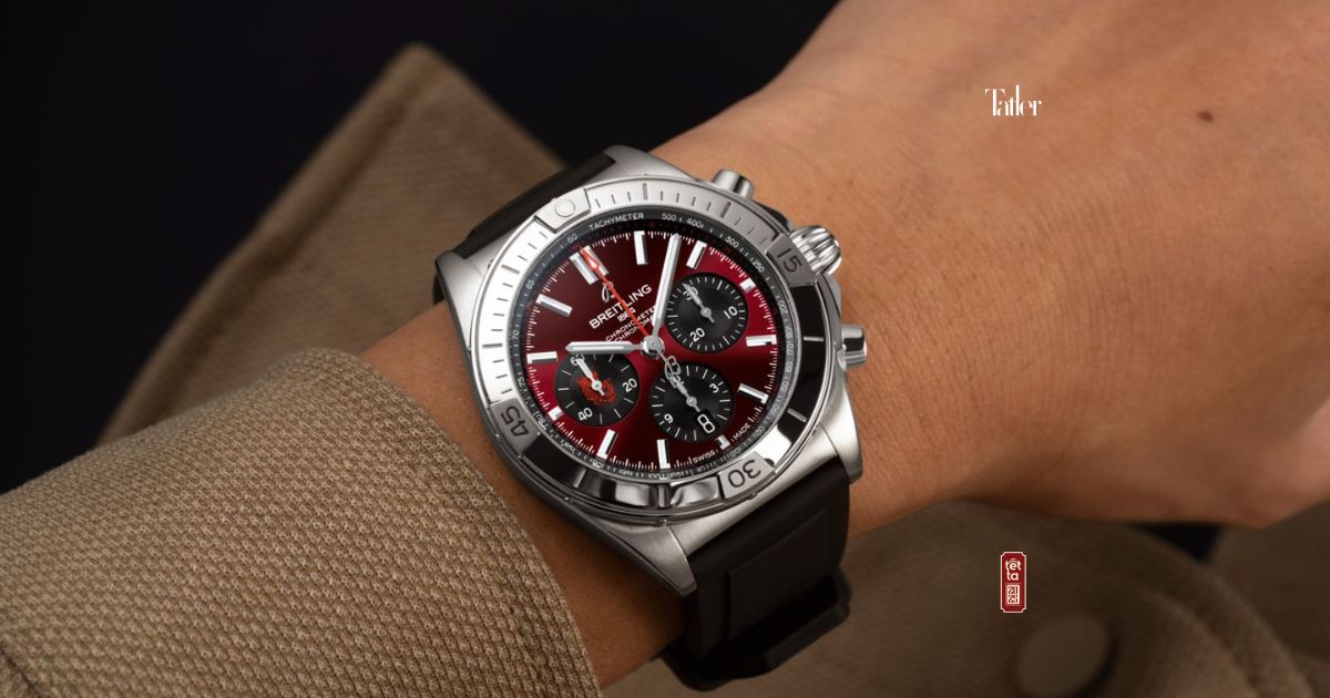Hãy điểm qua những phụ kiện ấn tượng chào Tết Nguyên Đán. Ảnh: Breitling