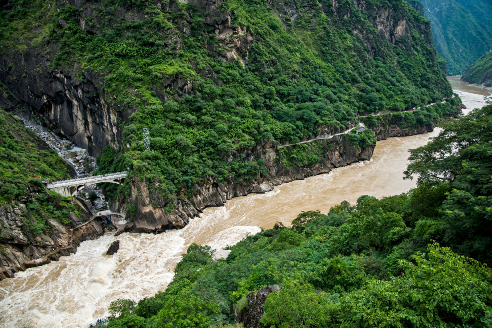 Tiger leaping gorge is a gorge formed by river Jinsha, the upper reach of the Yangtse river. It is a part of famous World Heritage Site Three Parallel rivers.