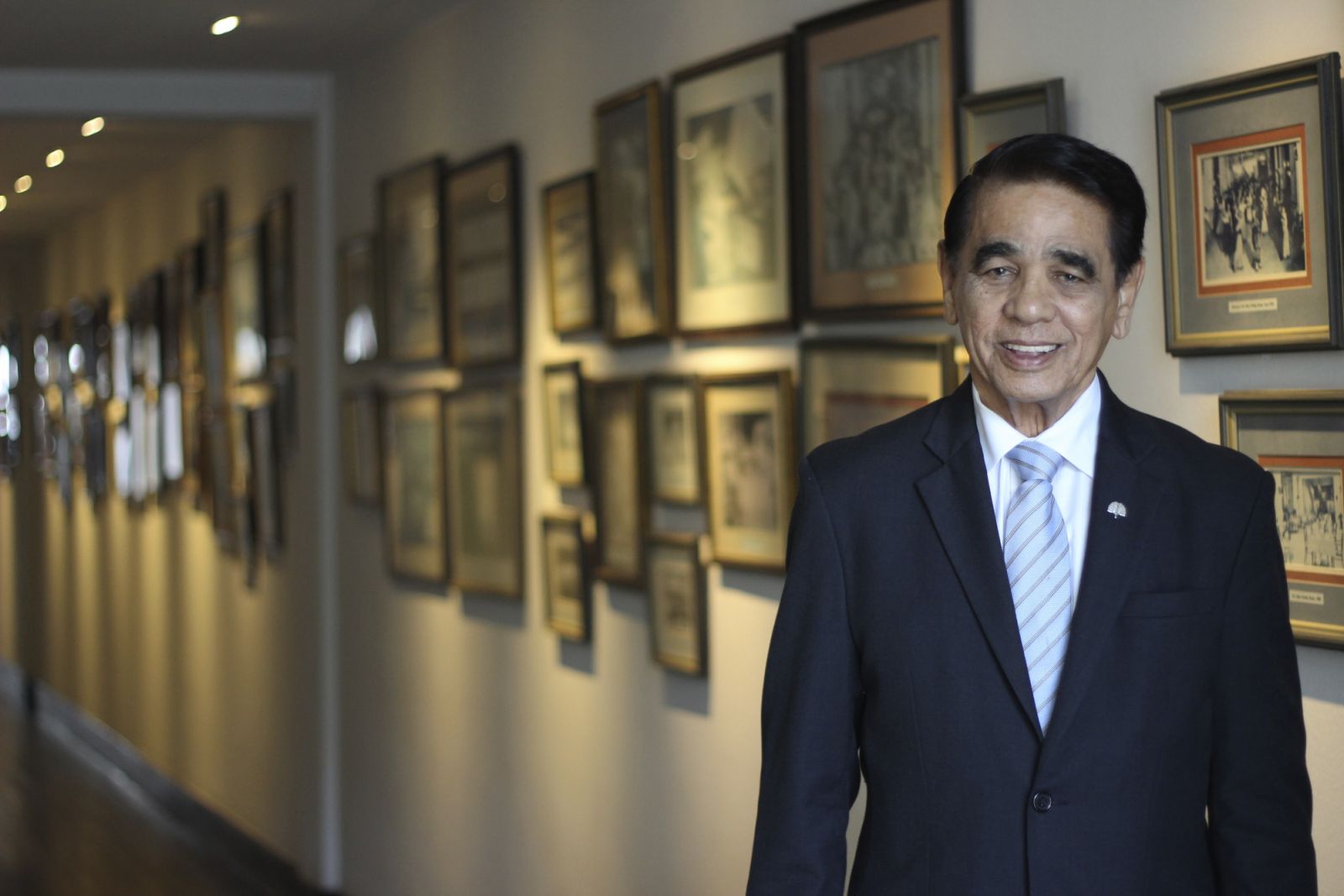 Mr Leslie Danker, Raffles Hotel Singapore’s original Resident Historian (Photo: Raffles Hotel Singapore)