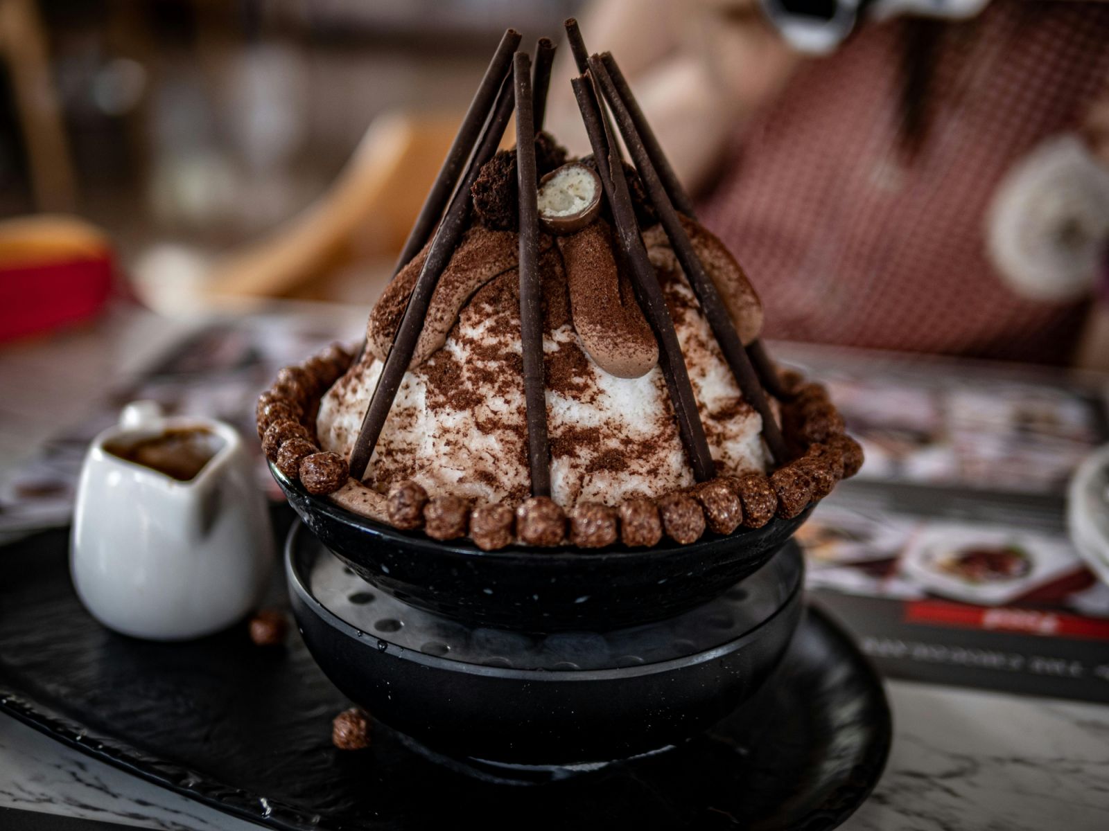 A chocolate-flavoured bingsu.