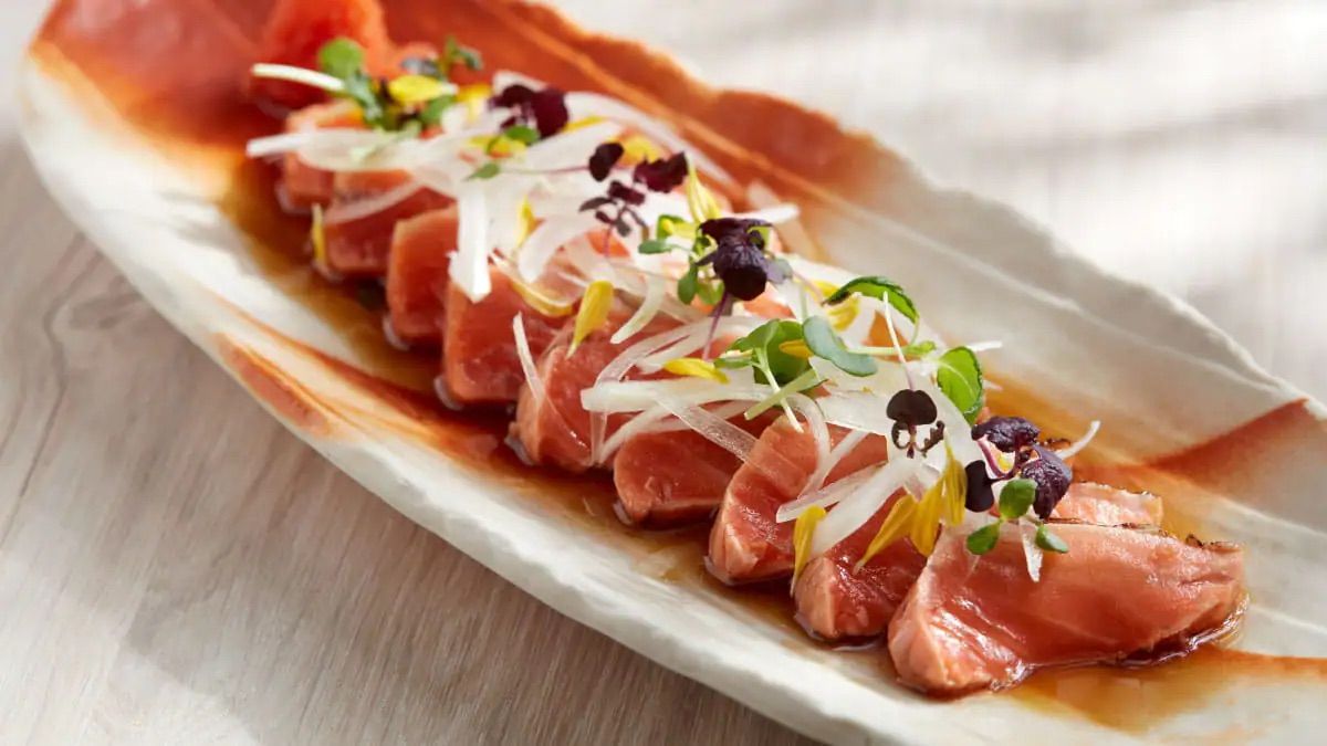 Salmon Wara Tataki (Photo: Ka-Mon)