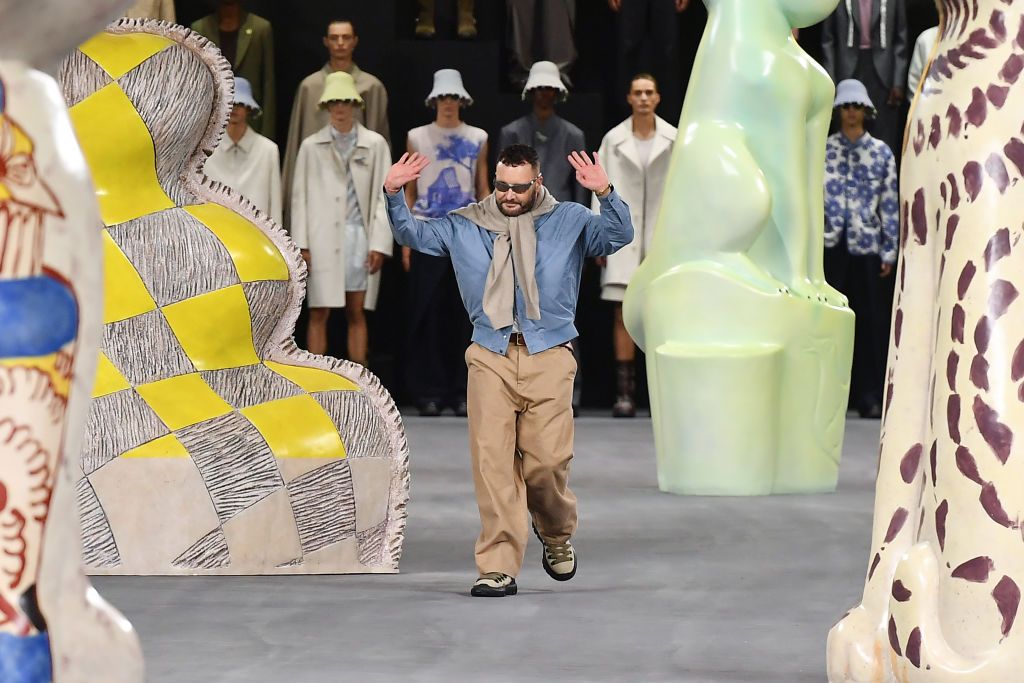 PARIS, FRANCE - JUNE 21: (EDITORIAL USE ONLY - For Non-Editorial use please seek approval from Fashion House) Kim Jones walks the runway during the Dior Homme Menswear Spring/Summer 2025 show as part of Paris Fashion Week on June 21, 2024 in Paris, France. (Photo by Dominique Charriau/WireImage)