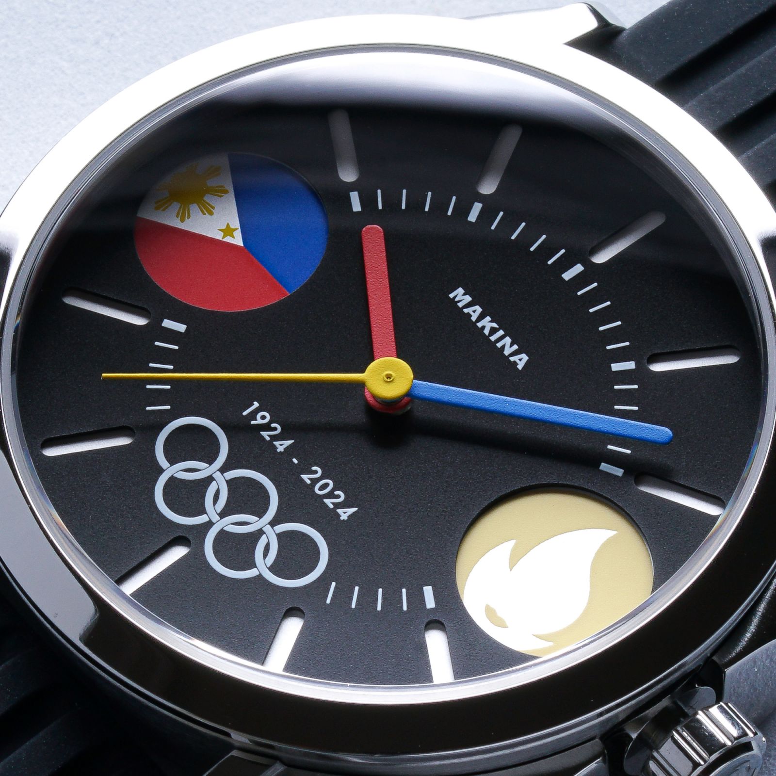 Close-up of the black dial (Photo: Courtesy of Makina Watches)
