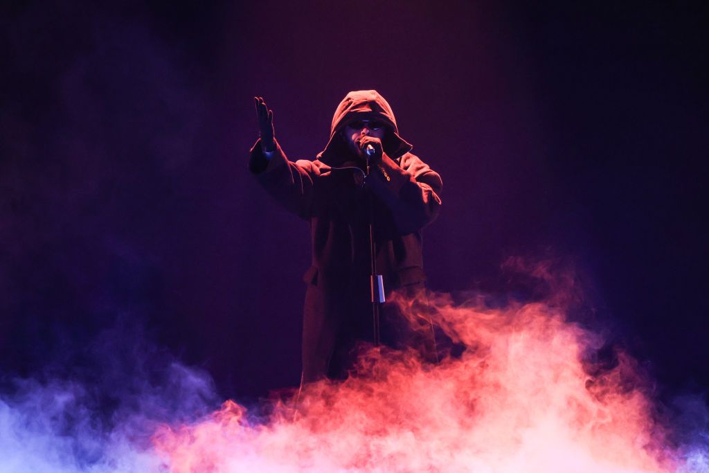 LOS ANGELES, CALIFORNIA - FEBRUARY 02: The Weeknd performs onstage during the 67th Annual GRAMMY Awards at Crypto.com Arena on February 02, 2025 in Los Angeles, California. (Photo by Kevin Mazur/Getty Images for The Recording Academy)