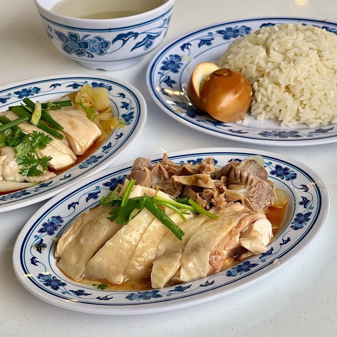 Tiong Bahru Hainanese Boneless Chicken Rice (Photo: Instagram/ @weeteck)