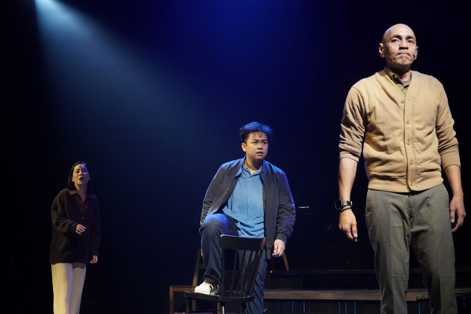 Shiela Valderrama, Vino Mabalot, OJ Mariano in Next to Normal (Photo: Lance Bersamina)