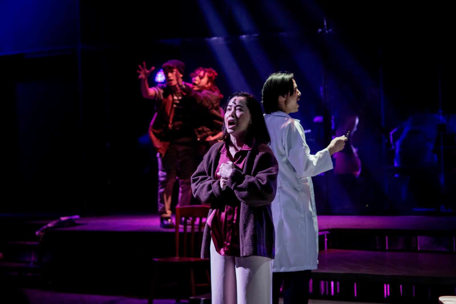 Shiela Valderrama and Jef Flores in Next to Normal (Photo: Loreta Arroyo)