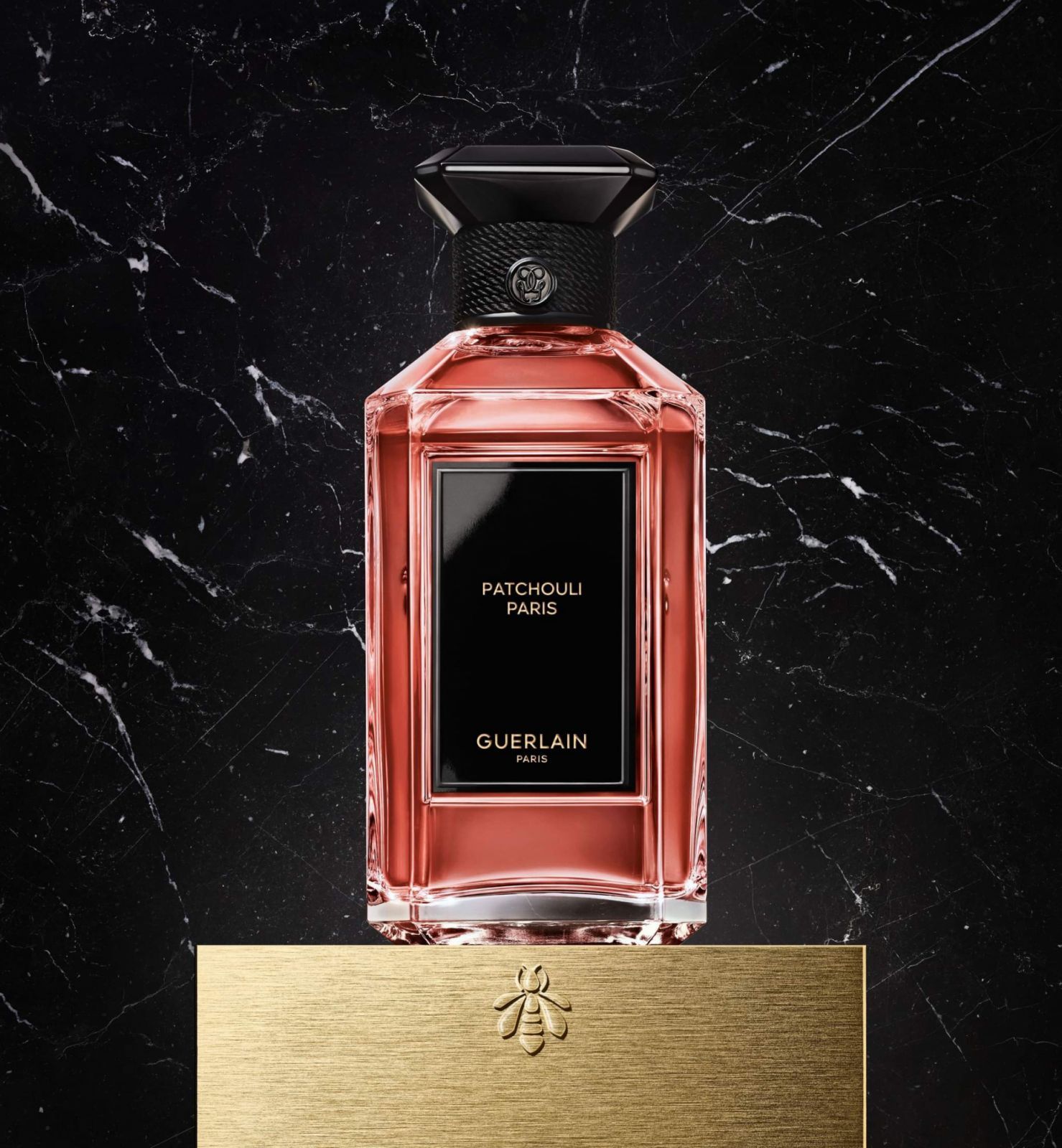 Nước hoa nữ Patchouli Paris từ bộ sưu tập L’Art et La Matière. Ảnh: Guerlain