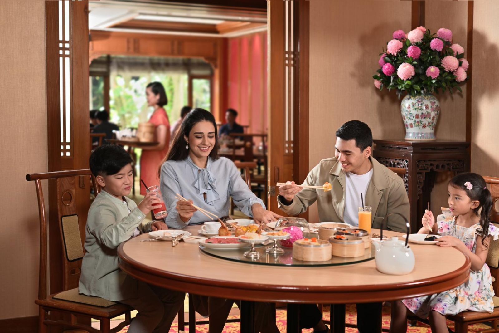 Dining at Shangri-La Kuala Lumpur is a journey through flavours, textures and artistry