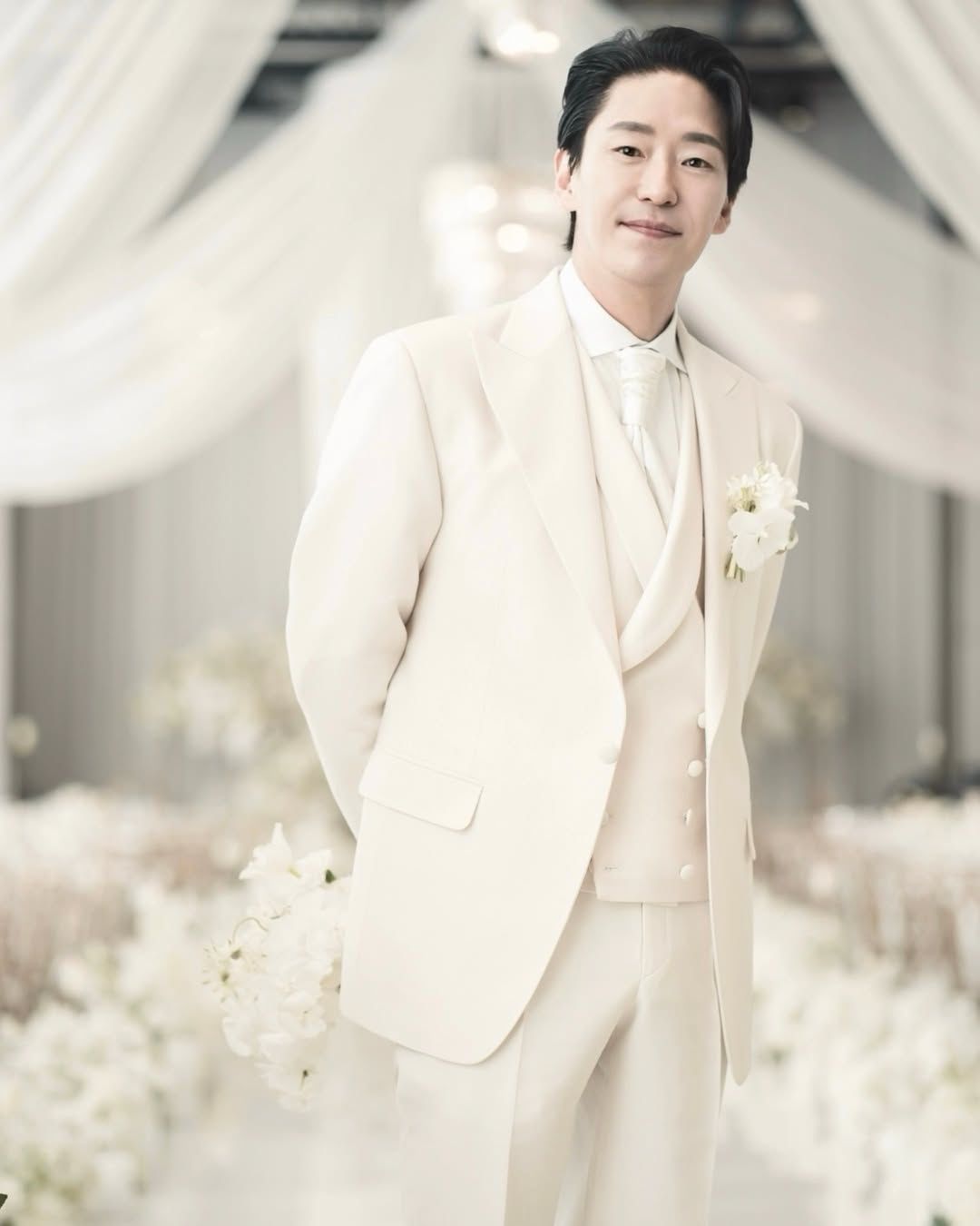 Um Ki-joon on his wedding day (Photo: Instagram/@werther777)