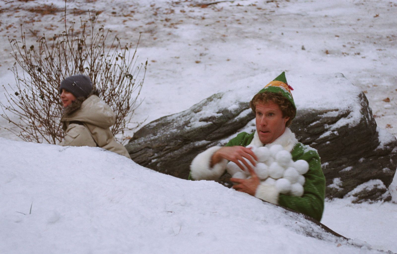 In ‘Elf’, Will Ferrell proved he's a champion snowball thrower. In real life, he's completed a marathon in impressive time. (photo: Warner Home Video via IMDB)