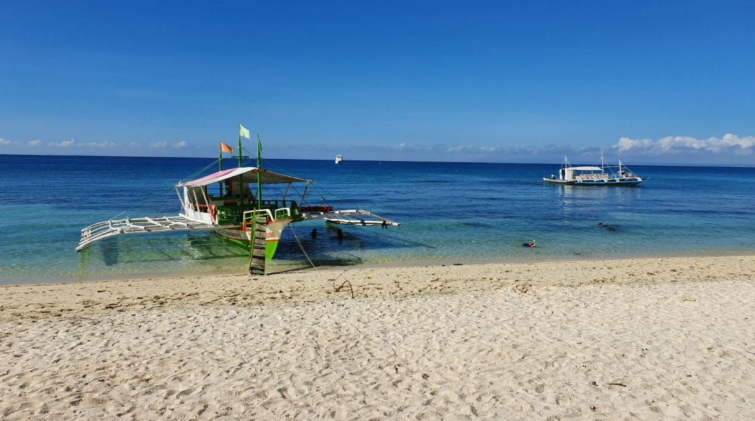 Kalanggaman Island, Leyte (Photo: Liz Red / Unsplash)