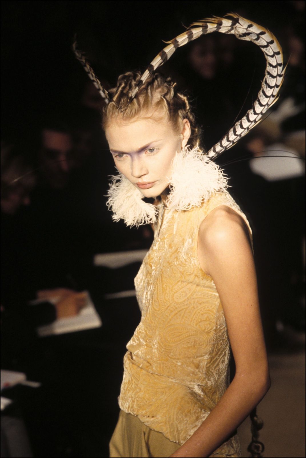 A look by Alexander McQueen from his Fall/Winter 1996 fashion show (Photo: Getty Images)