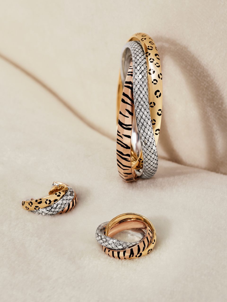 trang sức Valentine Trinity Cartier