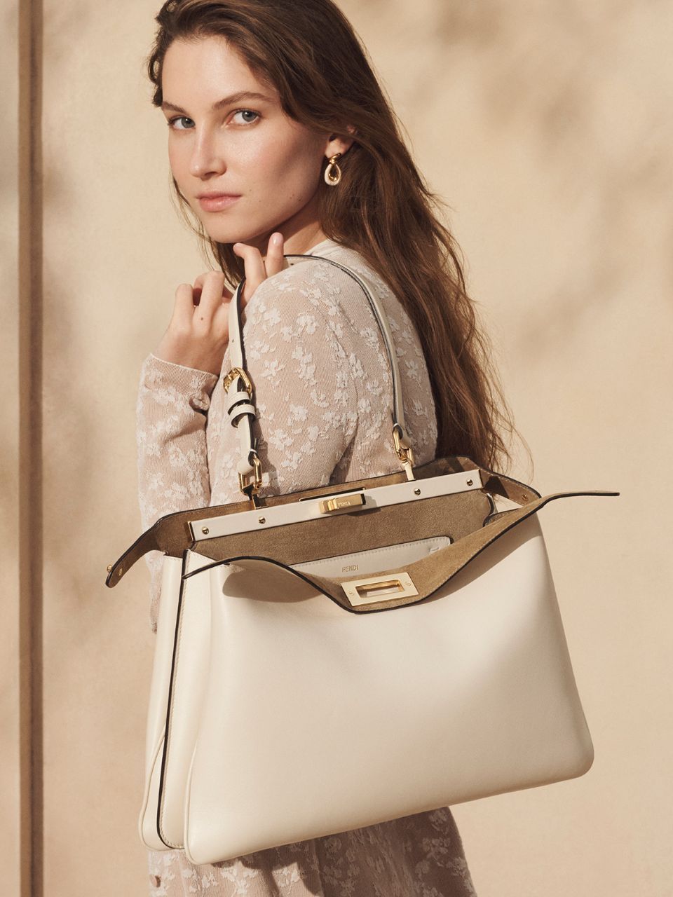 quà tặng Valentine BST túi Fendi Xuân Hè 2025