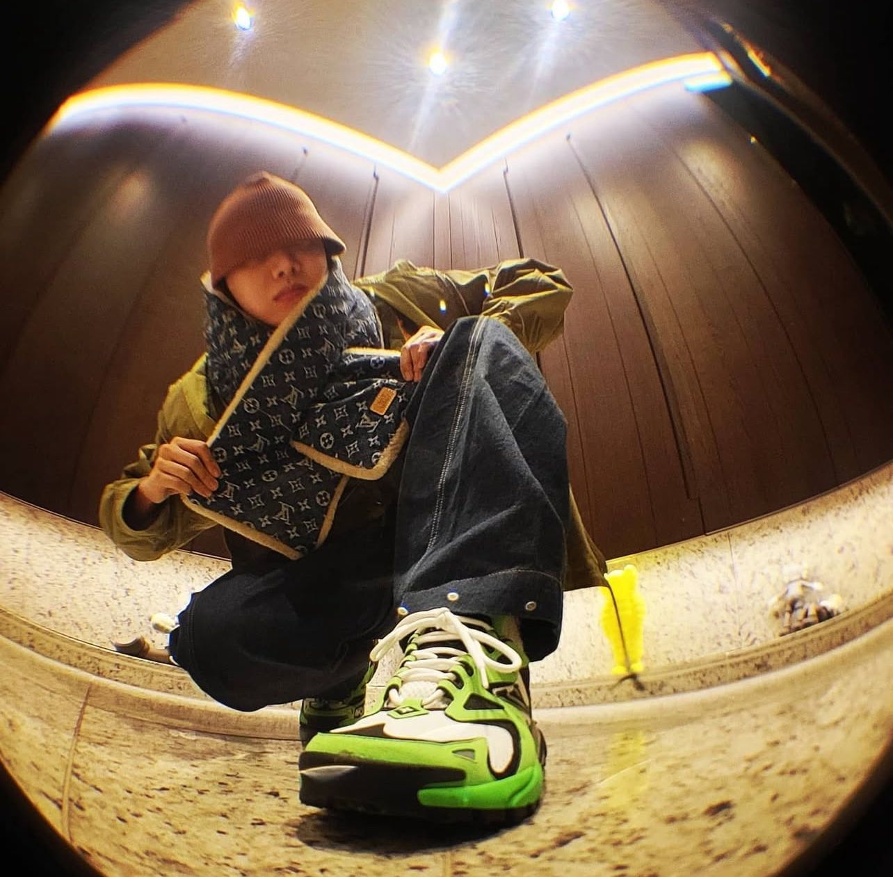 j-hope showing his outfit of the day (Photo: j-hope / Instagram)