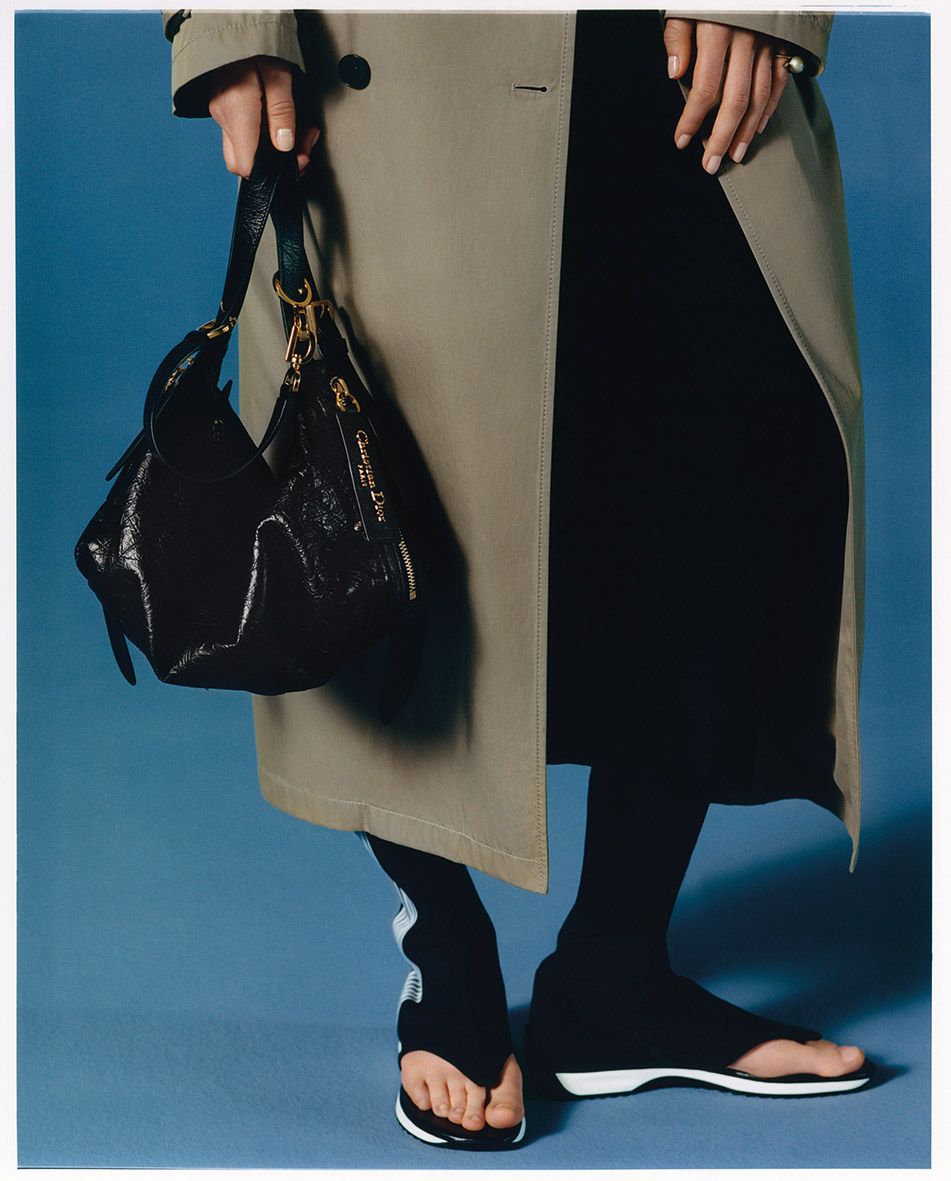 The D-Journey bag is available in three sizes and in full leather