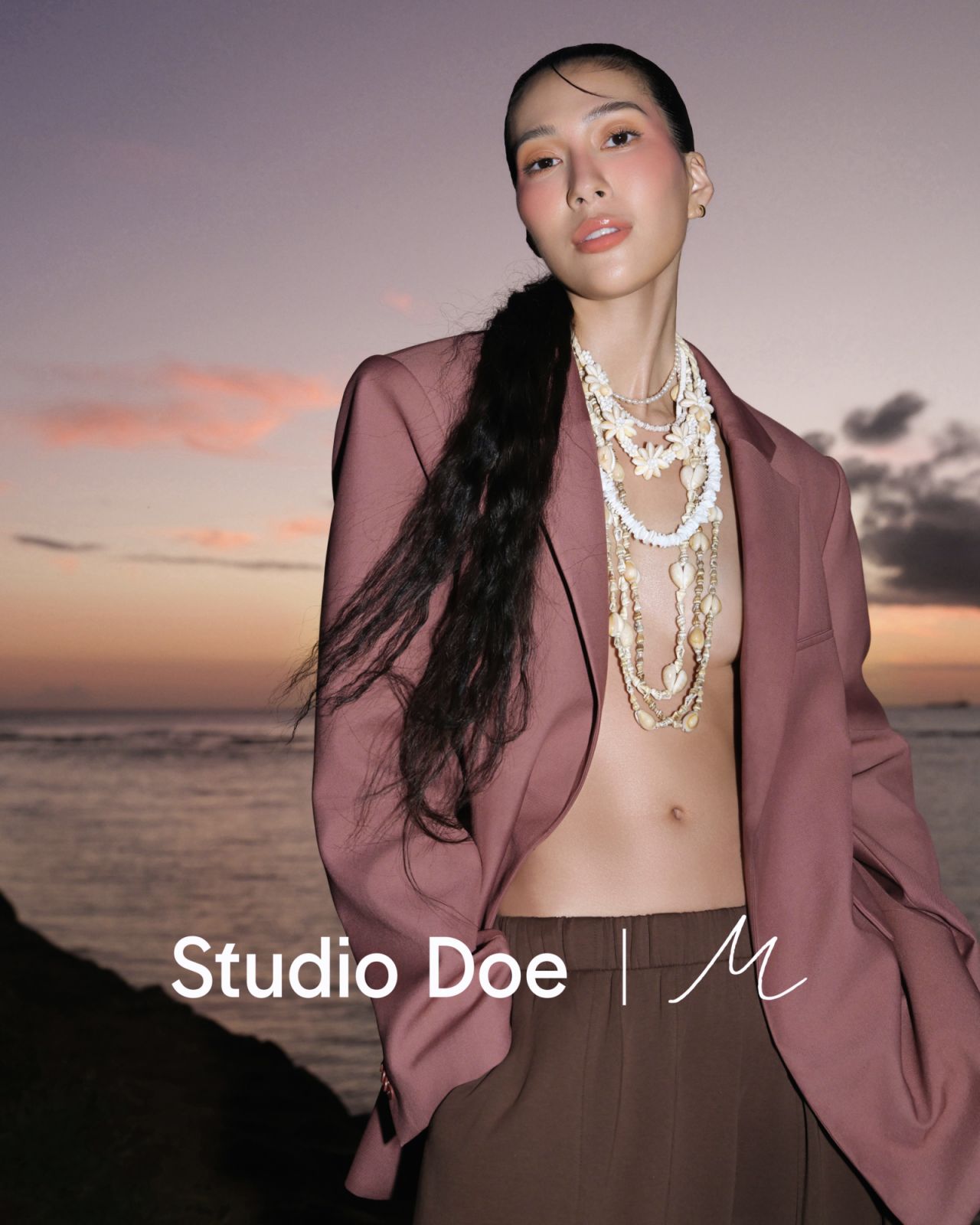 Aloha!Studio Doe攜手時尚名人莫莉遠赴夏威夷,在山海脈動間織就全新春季系列!