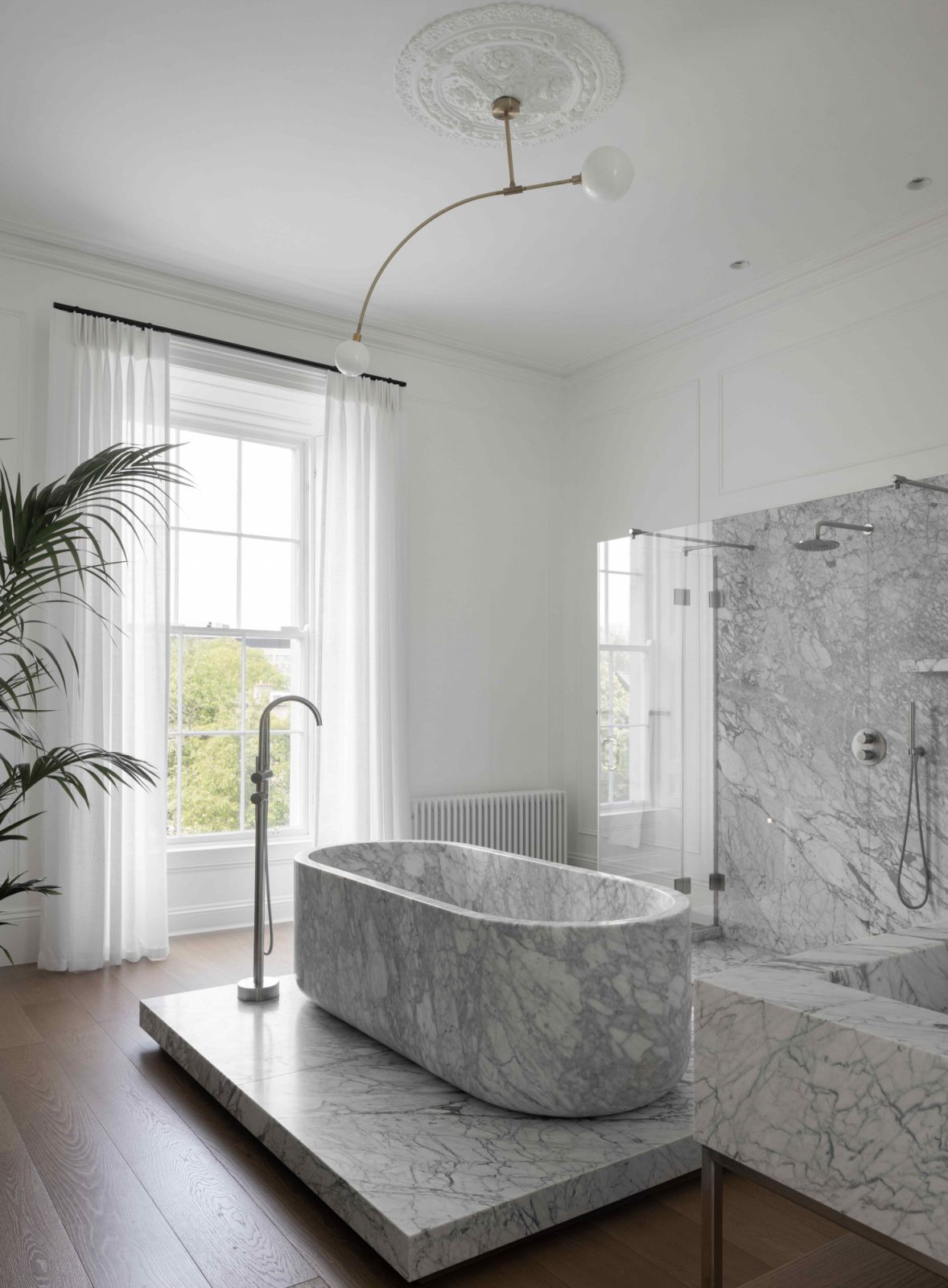 Homeowners frequently gravitate toward other distinctive white and grey marble varieties (Photo: Lusso)
