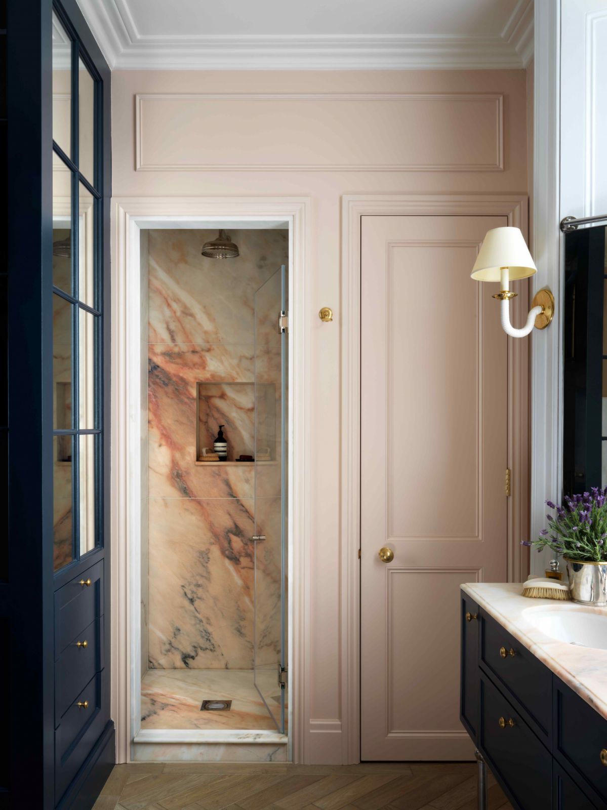 Rosa Aurora marble adds drama in design through a glass shower screen (Photo: Simon Brown / De Rosee Sa)
